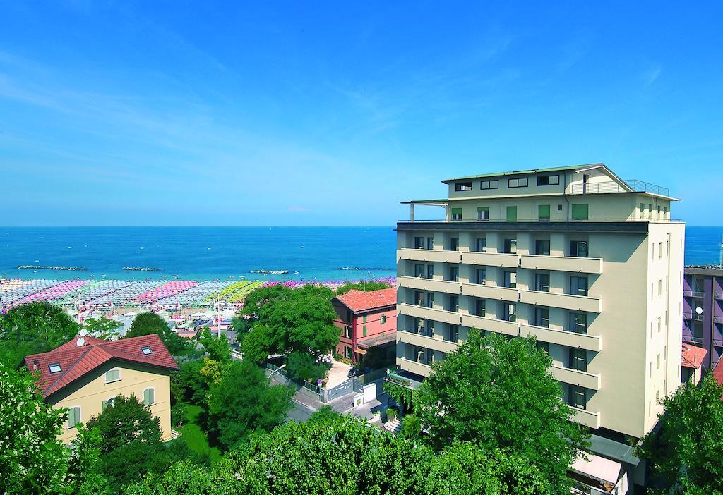 Hotel Acropolis Cattolica Exteriér fotografie